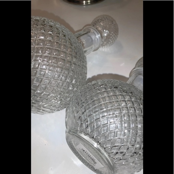 Containers for liquids - Picture 3 of 4